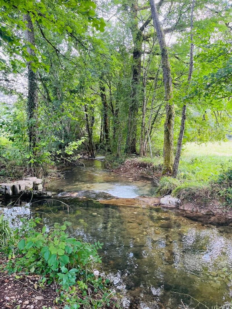 Le Relais Des Anges Panzió Mercuès Kültér fotó