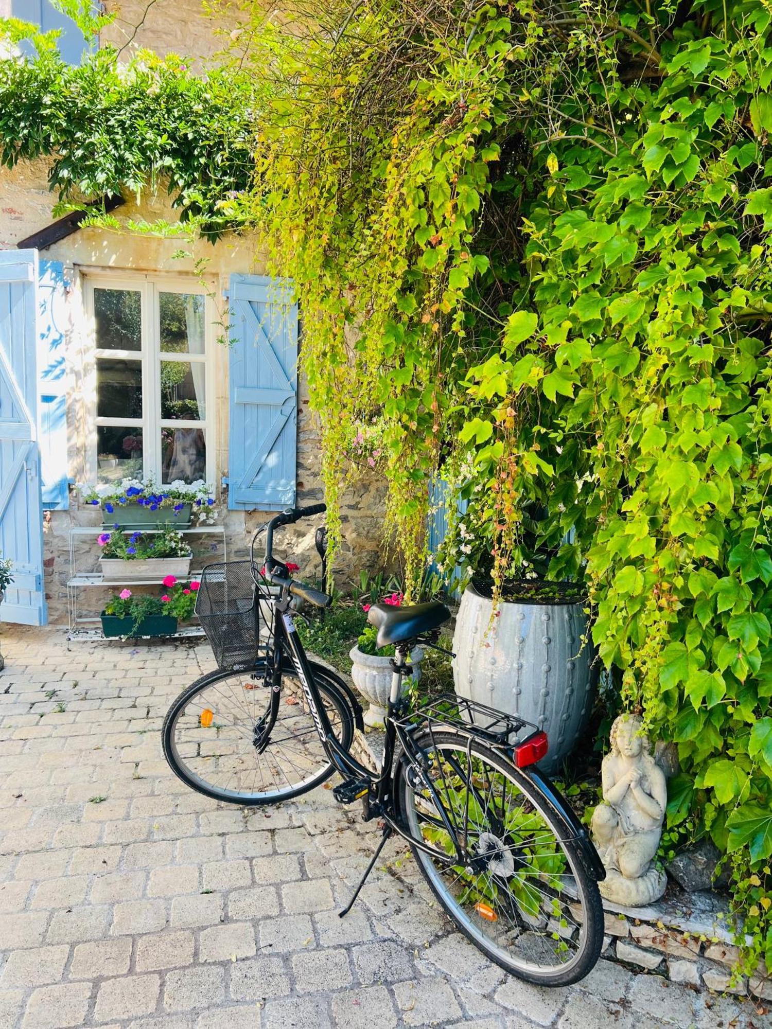 Le Relais Des Anges Panzió Mercuès Kültér fotó